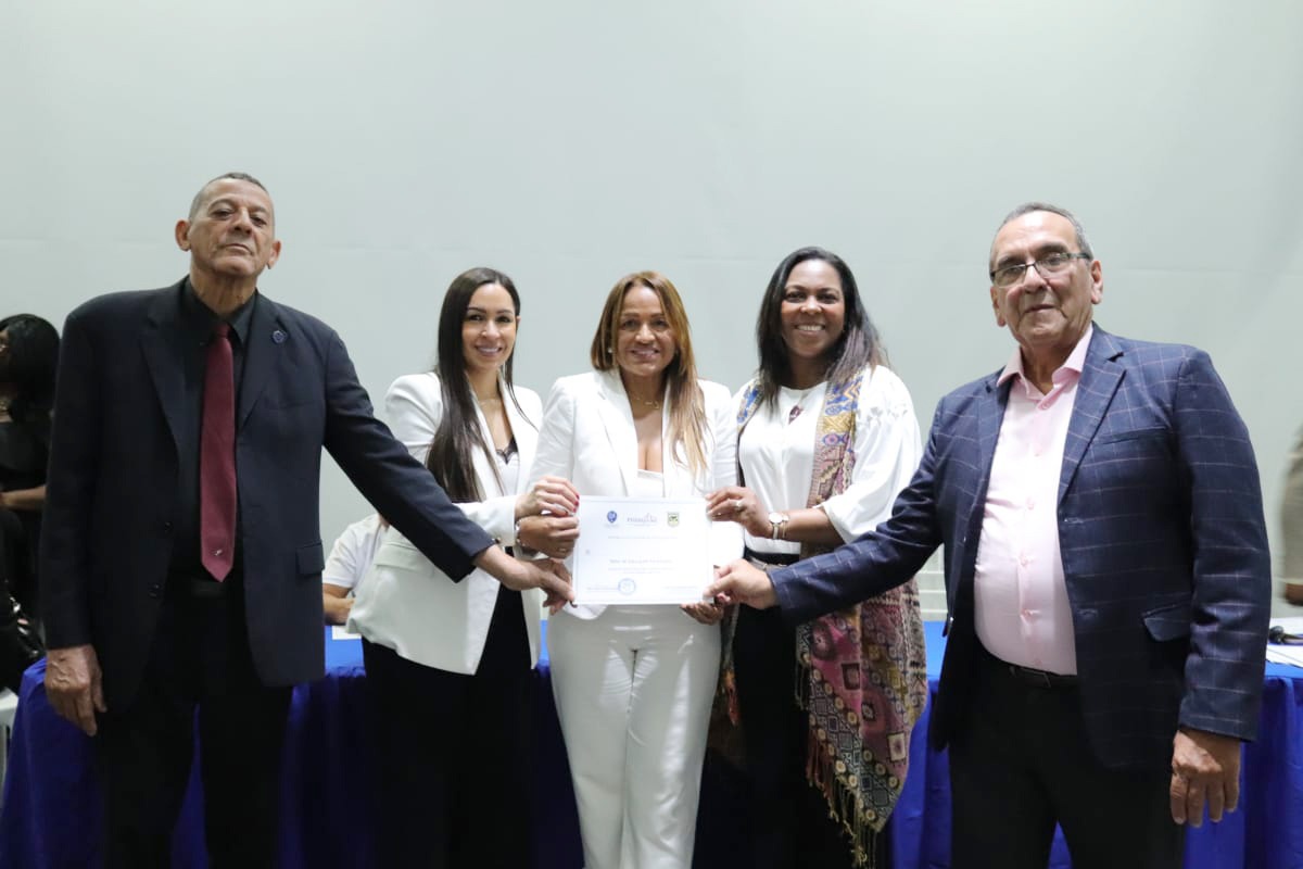 Certifican A Miocroempresarias